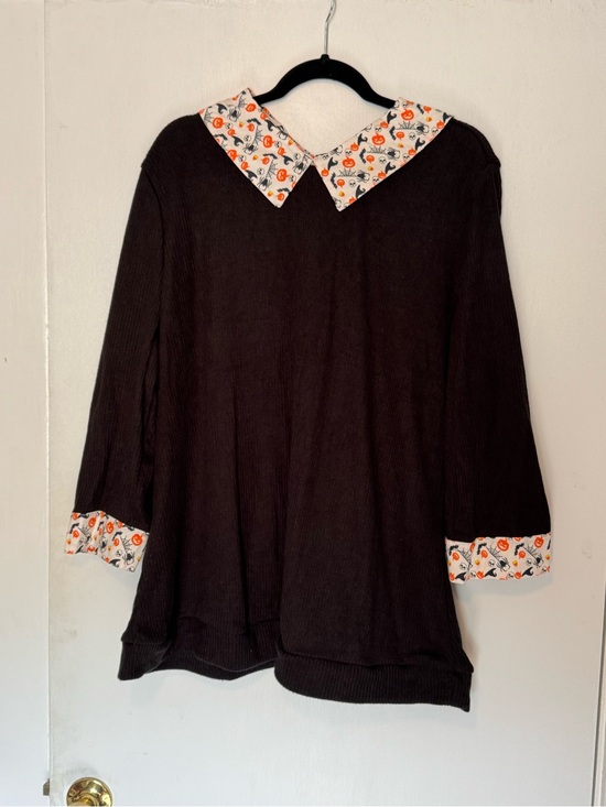 Unique Vintage Tops - Unique Vintage Black Top with Halloween Print Trim
